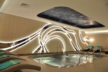 venus thermal boutique