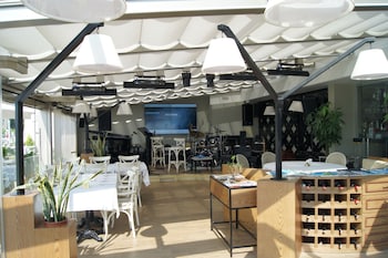 venus thermal boutique