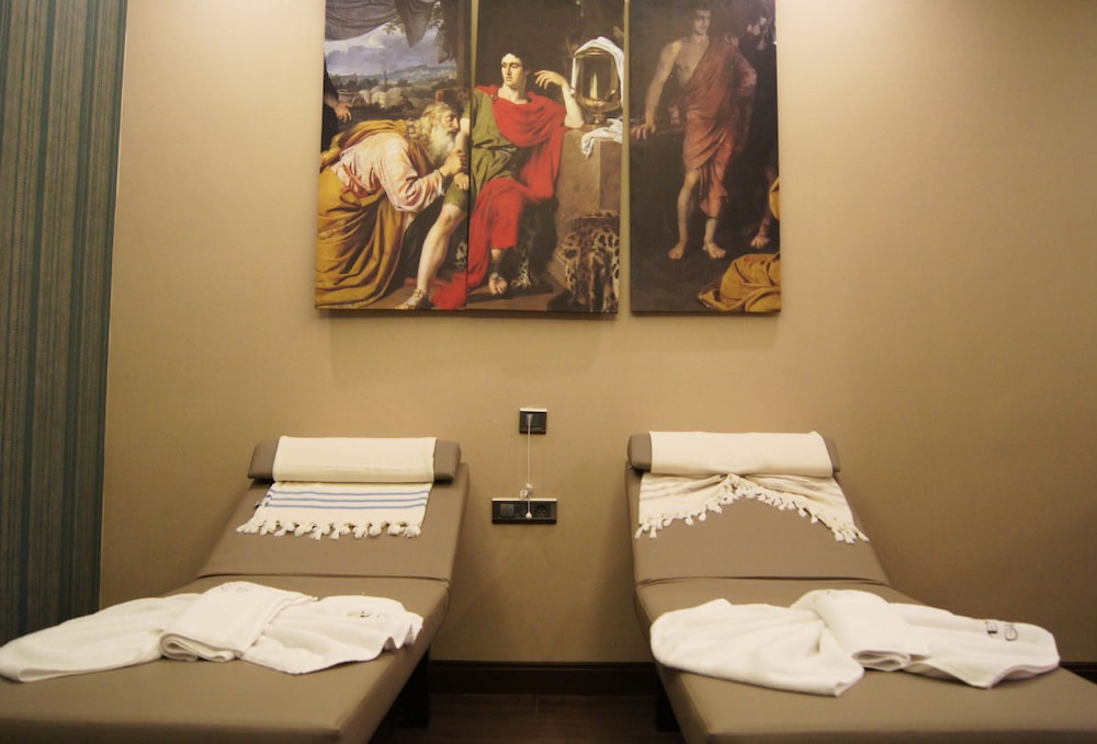 venus thermal boutique