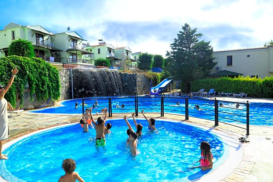 Akay Garden Family Club,,3 star