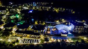 akay garden family club