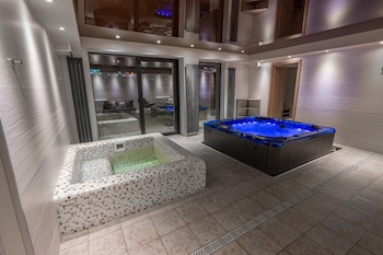 good aura hotel