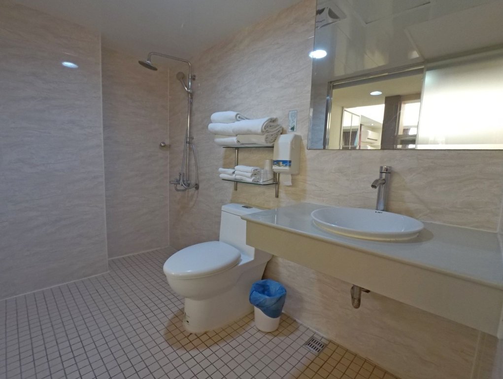 new rise hotel