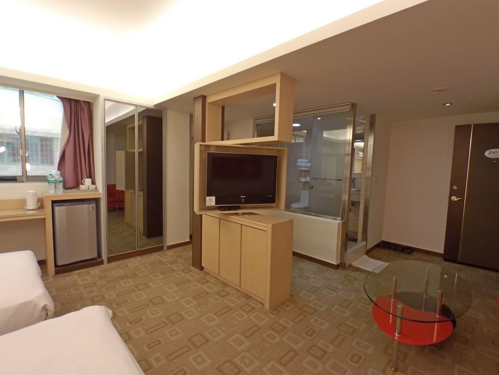 new rise hotel