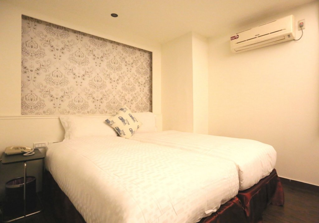 new rise hotel