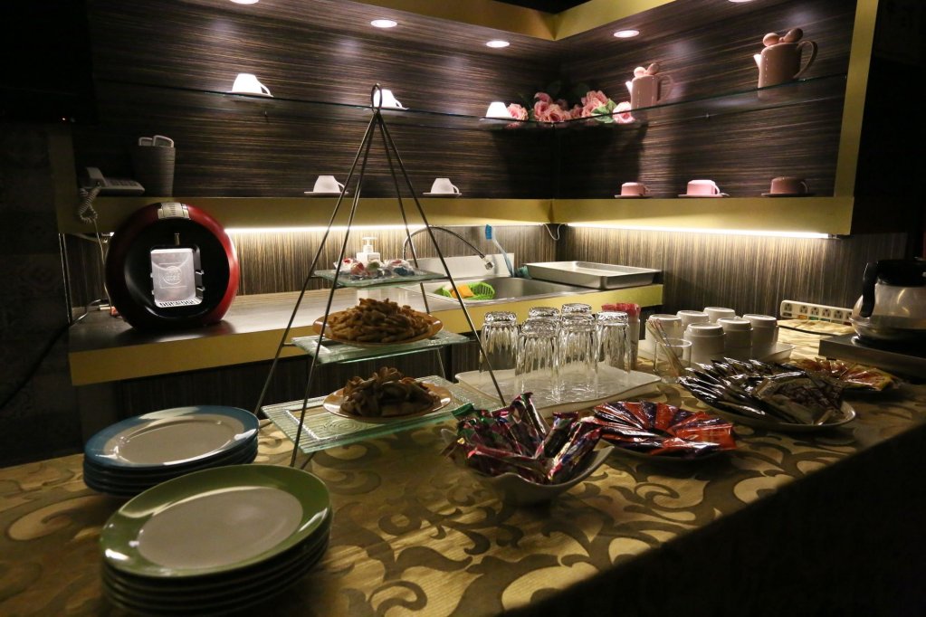 new rise hotel