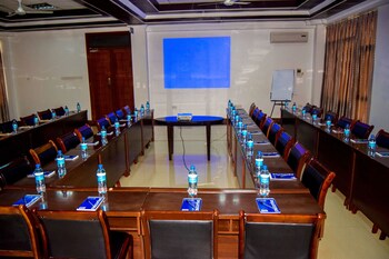 flomi hotel