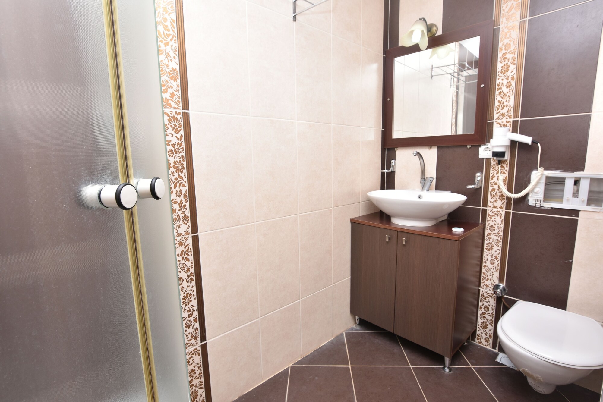 uzun apart otel