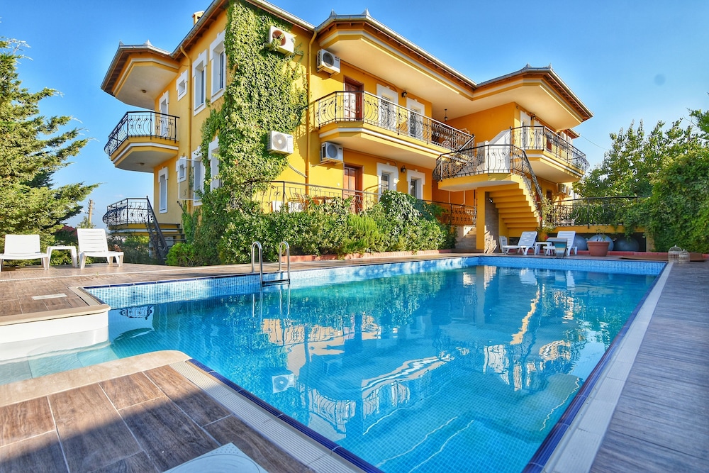 uzun apart otel