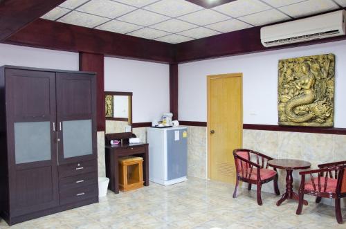 kata palace phuket hotel