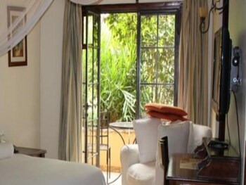 sandton hotel kasese