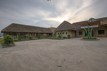 victoria forest resort