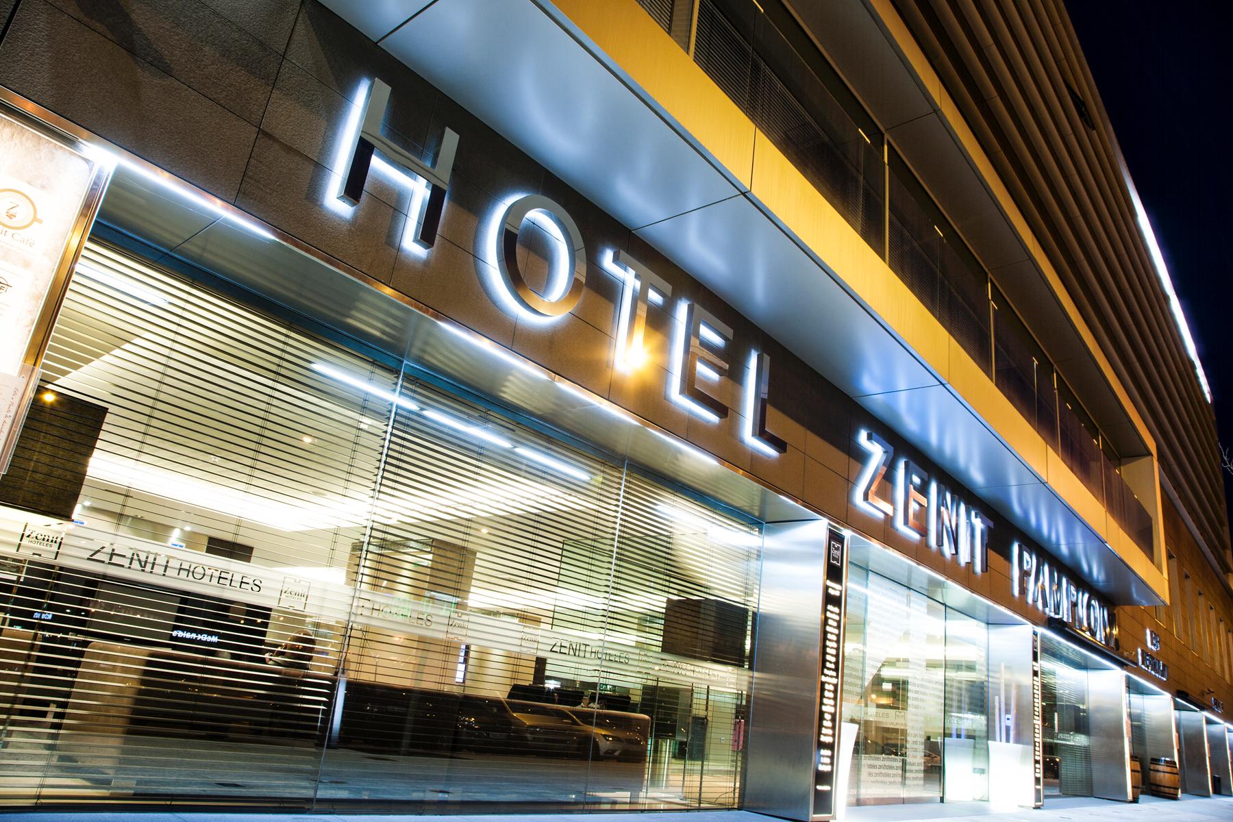 hotel zenit pamplona