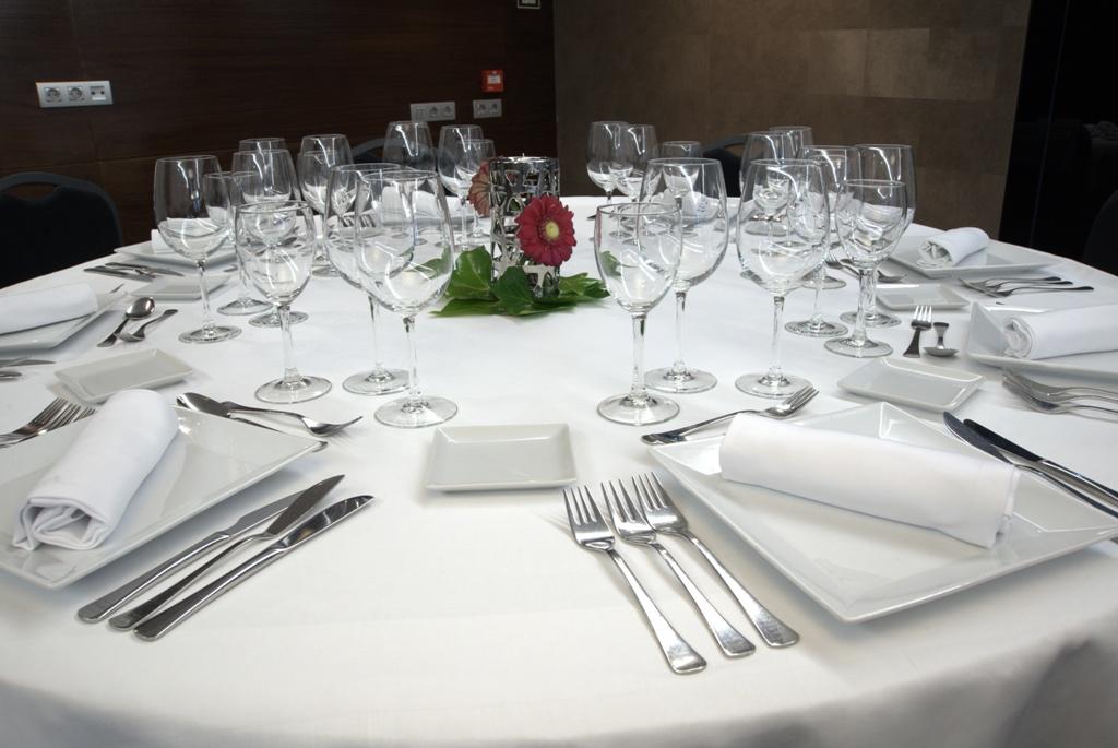 hotel zenit pamplona