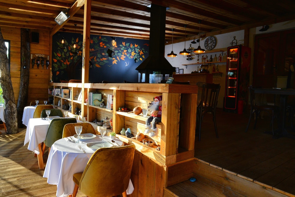 beyaz ev agva adults only