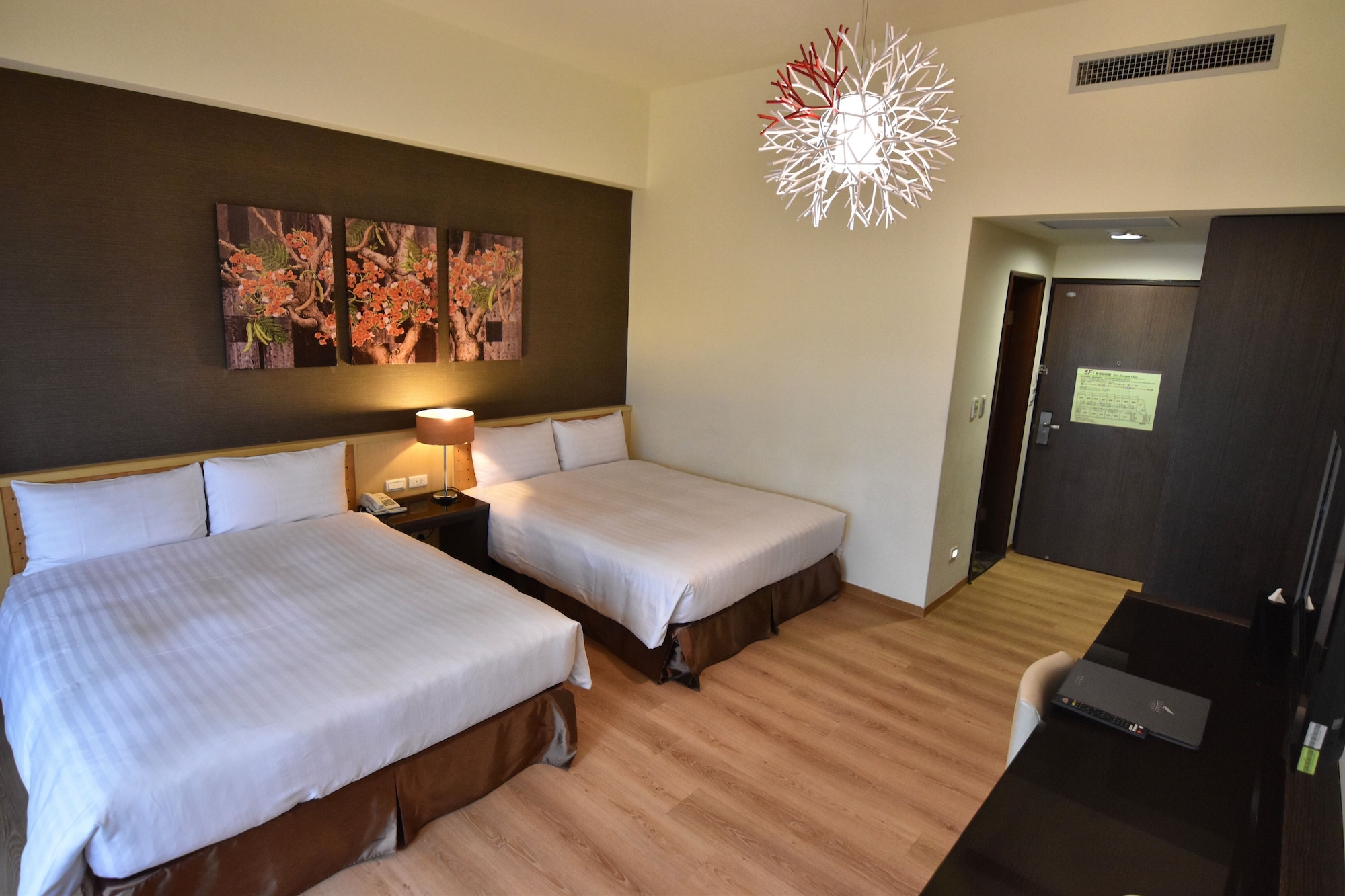 lealea garden hotel moon