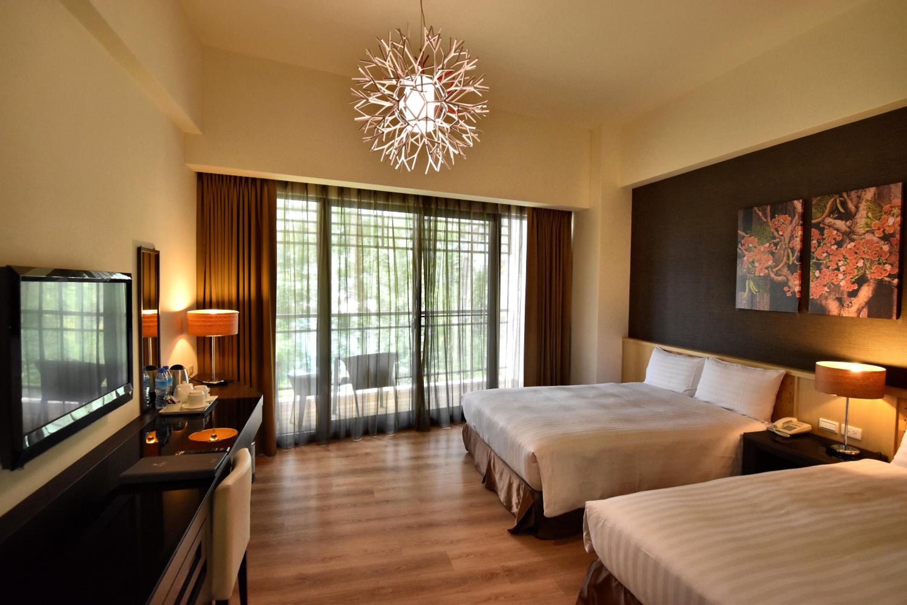 lealea garden hotel moon