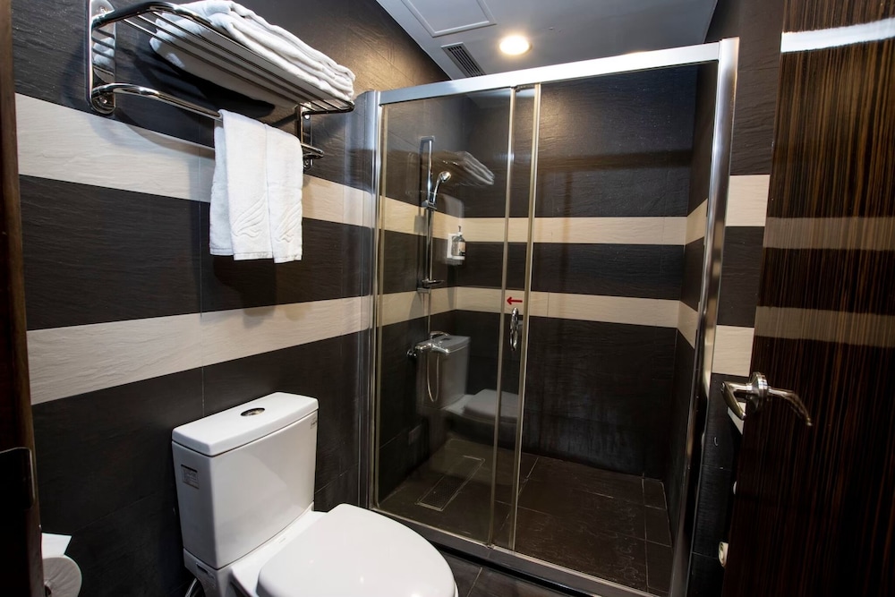 lealea garden hotel moon