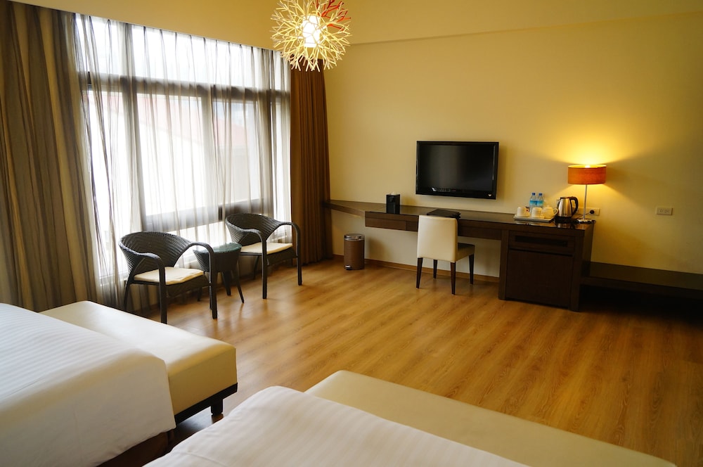 lealea garden hotel moon