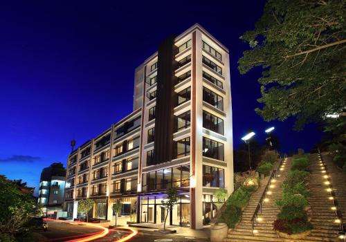 lealea garden hotel moon