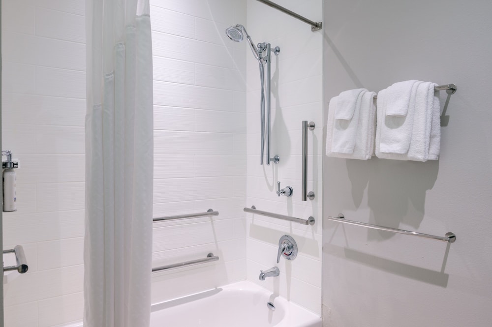 holiday inn express troy by ihg