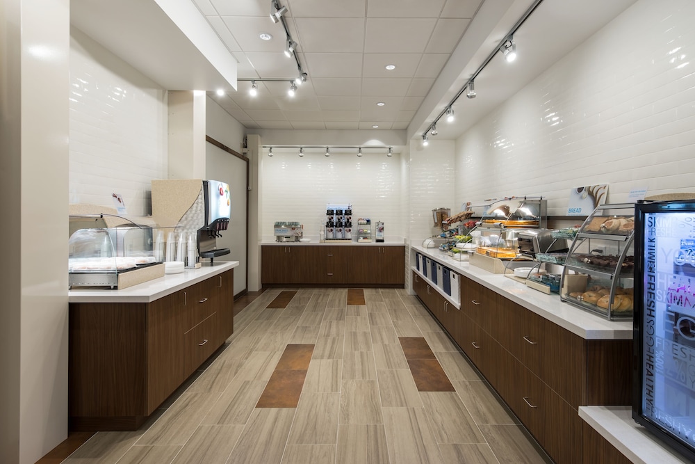 holiday inn express troy by ihg