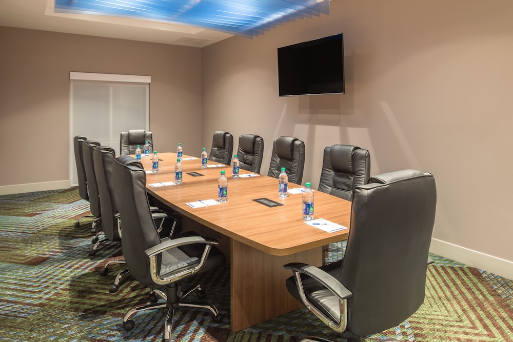 holiday inn express troy by ihg