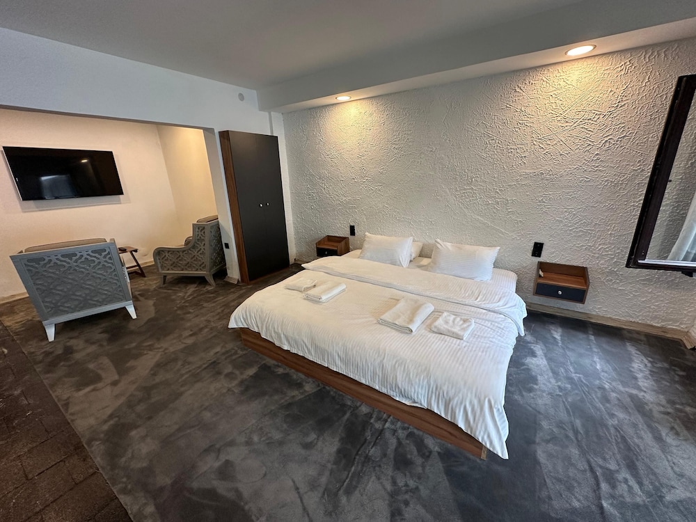 mavilla hotel