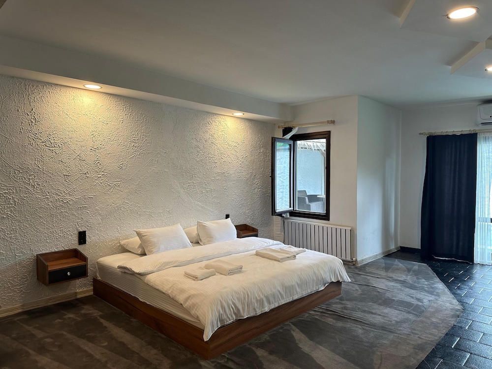mavilla hotel