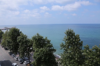bayraktar hotel