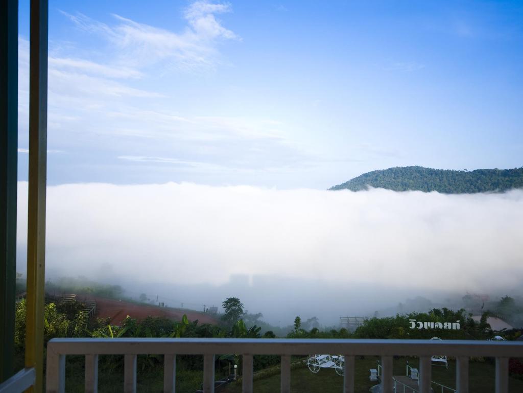 viewpoint khaokoh hotel