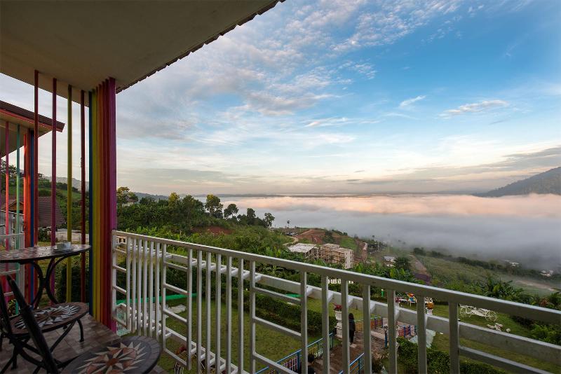 viewpoint khaokoh hotel