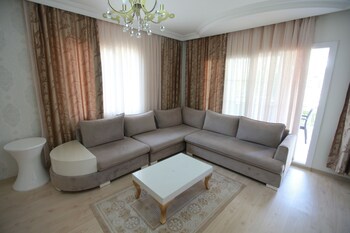 akbuk palace hotel and residence