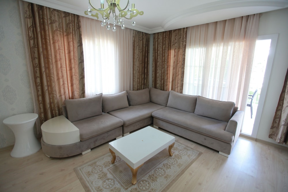 akbuk palace hotel and residence