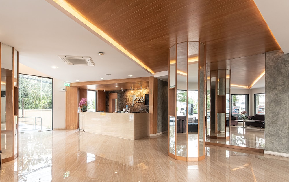 The Proud Exclusive Hotel,Bo Phlap>>Nakhon Pathom,3 star