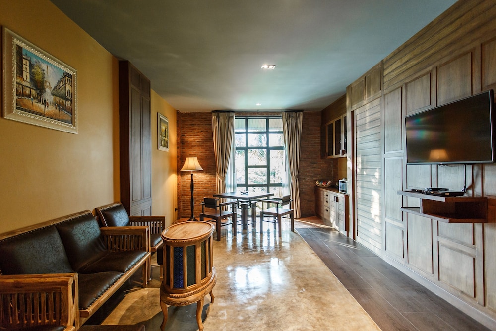 Hotel De L'amour,Buriram>>Buri Ram,4 star