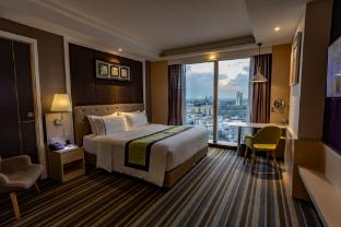 the bazaar hotel