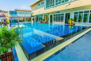 Buritel,Buri Ram>>Ban Bu Lamduan,4 star