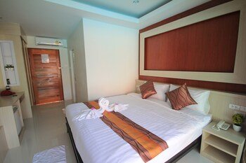 Lanta Fevrier Resort,213 Moo.6 , Koh Lan Ta Yai,3 star