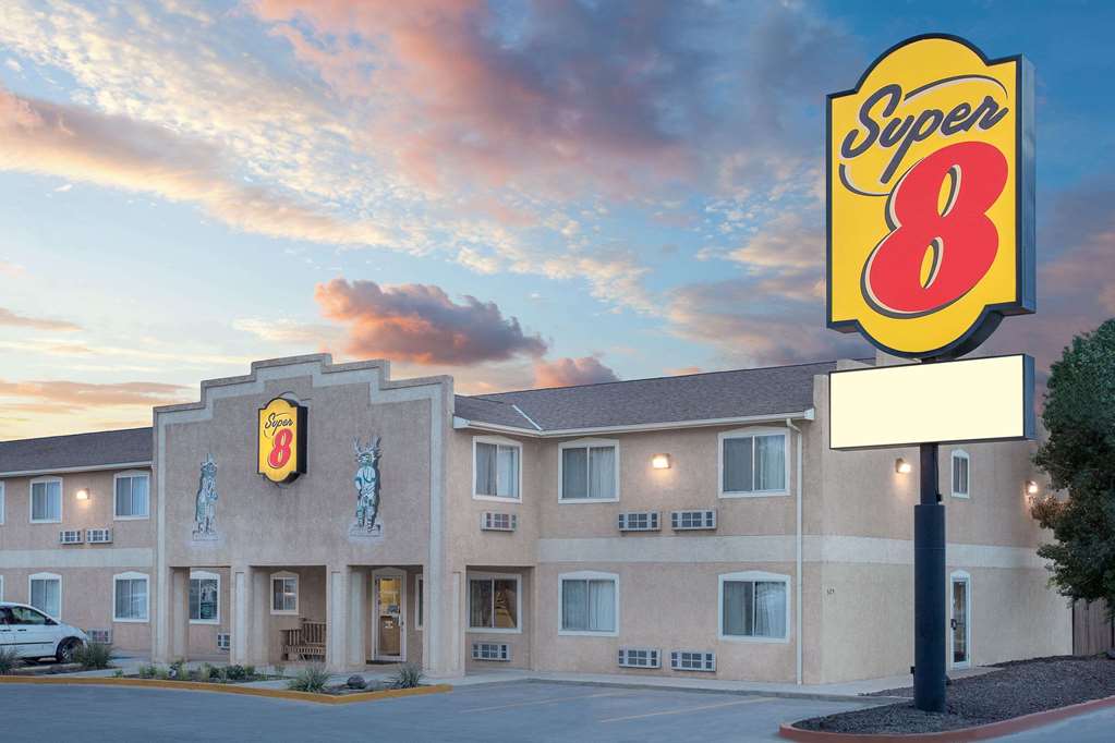 super 8 by wyndham bloomfield