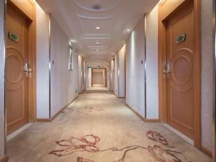 vienna international guangzhou railway station