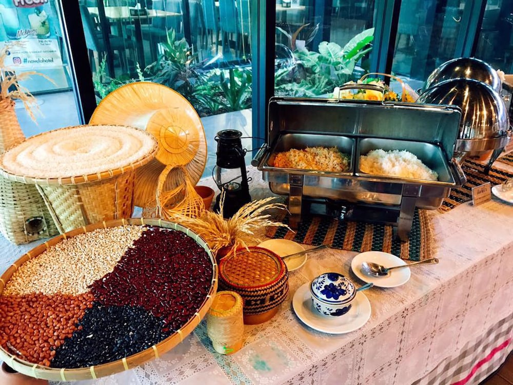 navela hotel and banquet