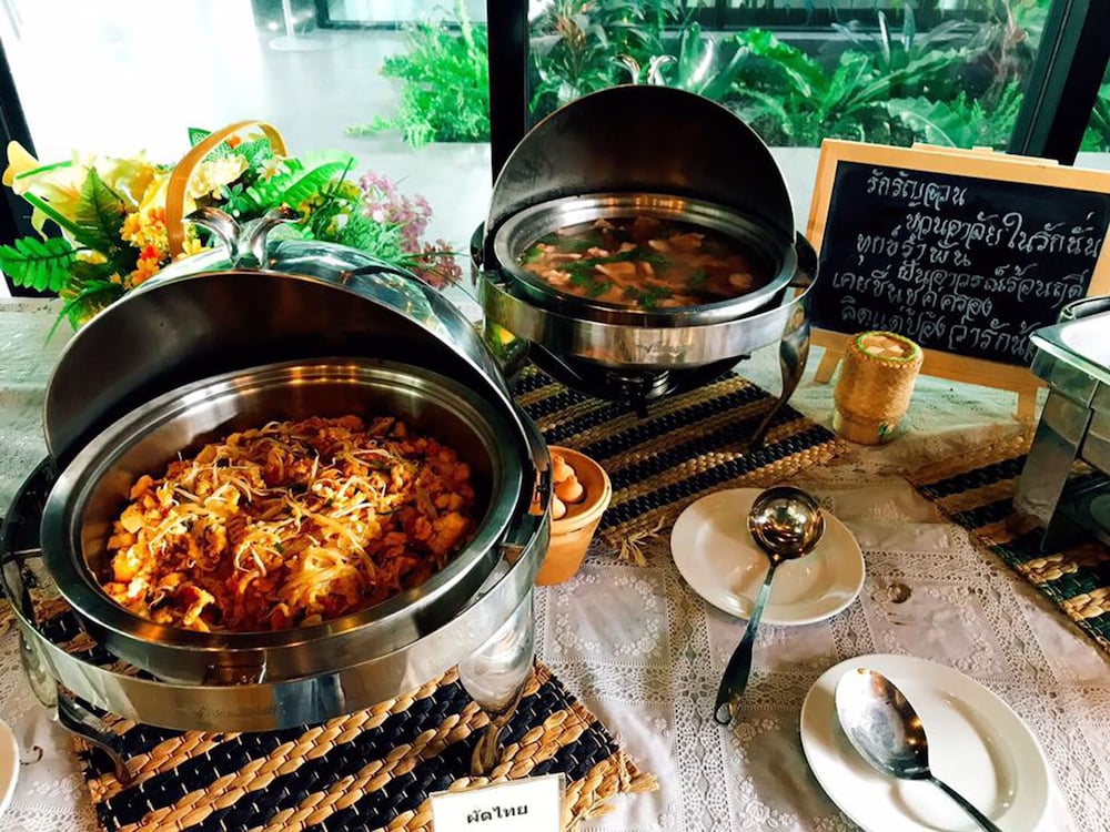 navela hotel and banquet