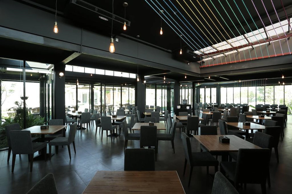 navela hotel and banquet