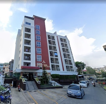 leelawadee modern resort huaykwang