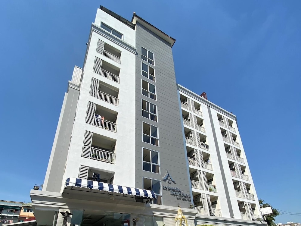 leelawadee modern resort huaykwang