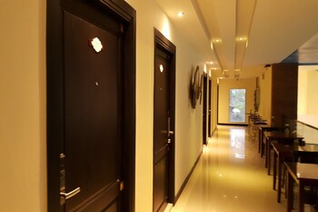 leelawadee modern resort huaykwang