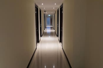 leelawadee modern resort huaykwang