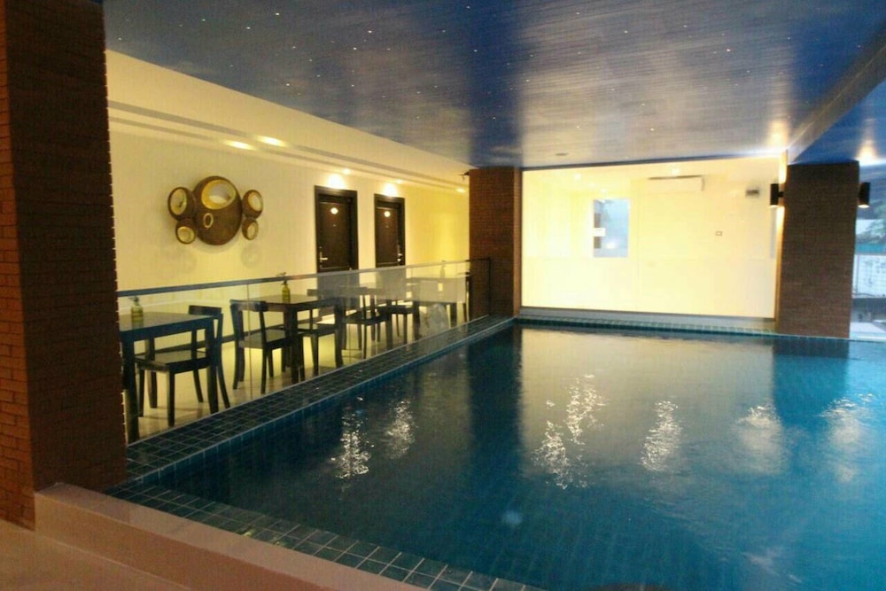 leelawadee modern resort huaykwang