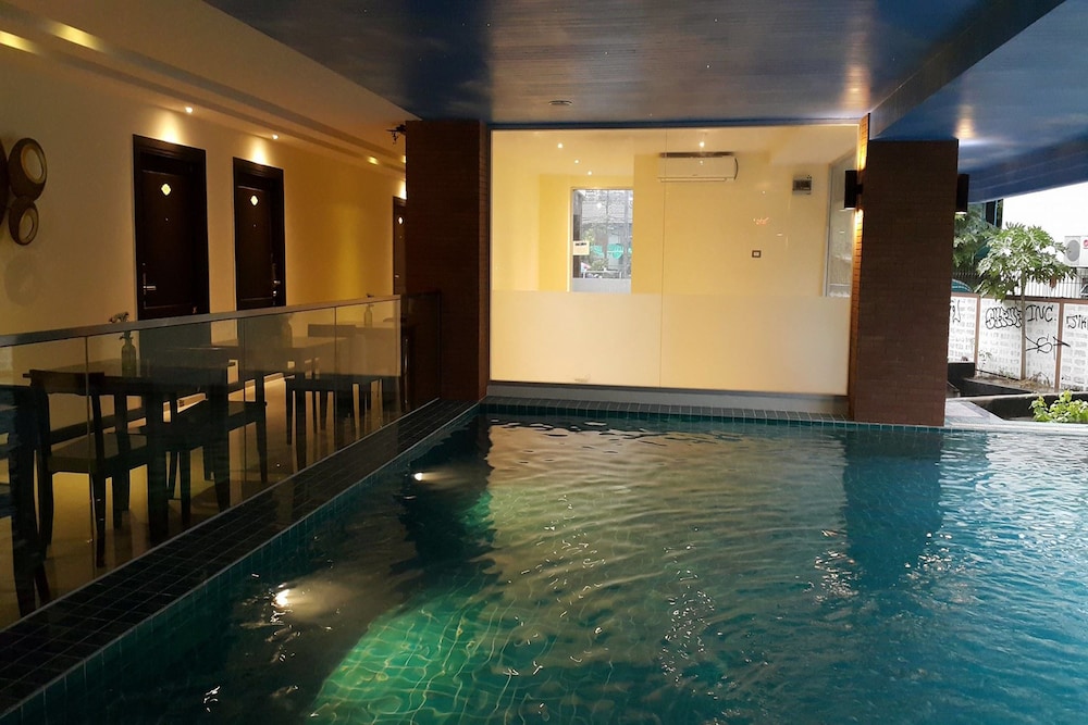 leelawadee modern resort huaykwang